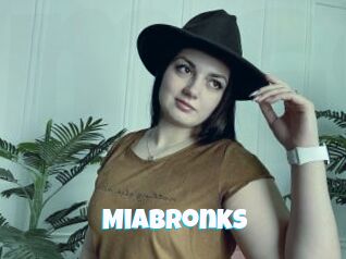 MiaBronks