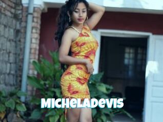 MichelaDevis