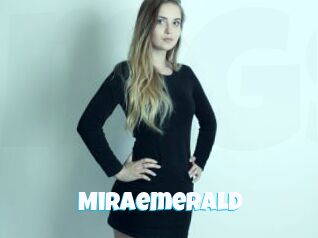 miraemerald Miss Gros Seins